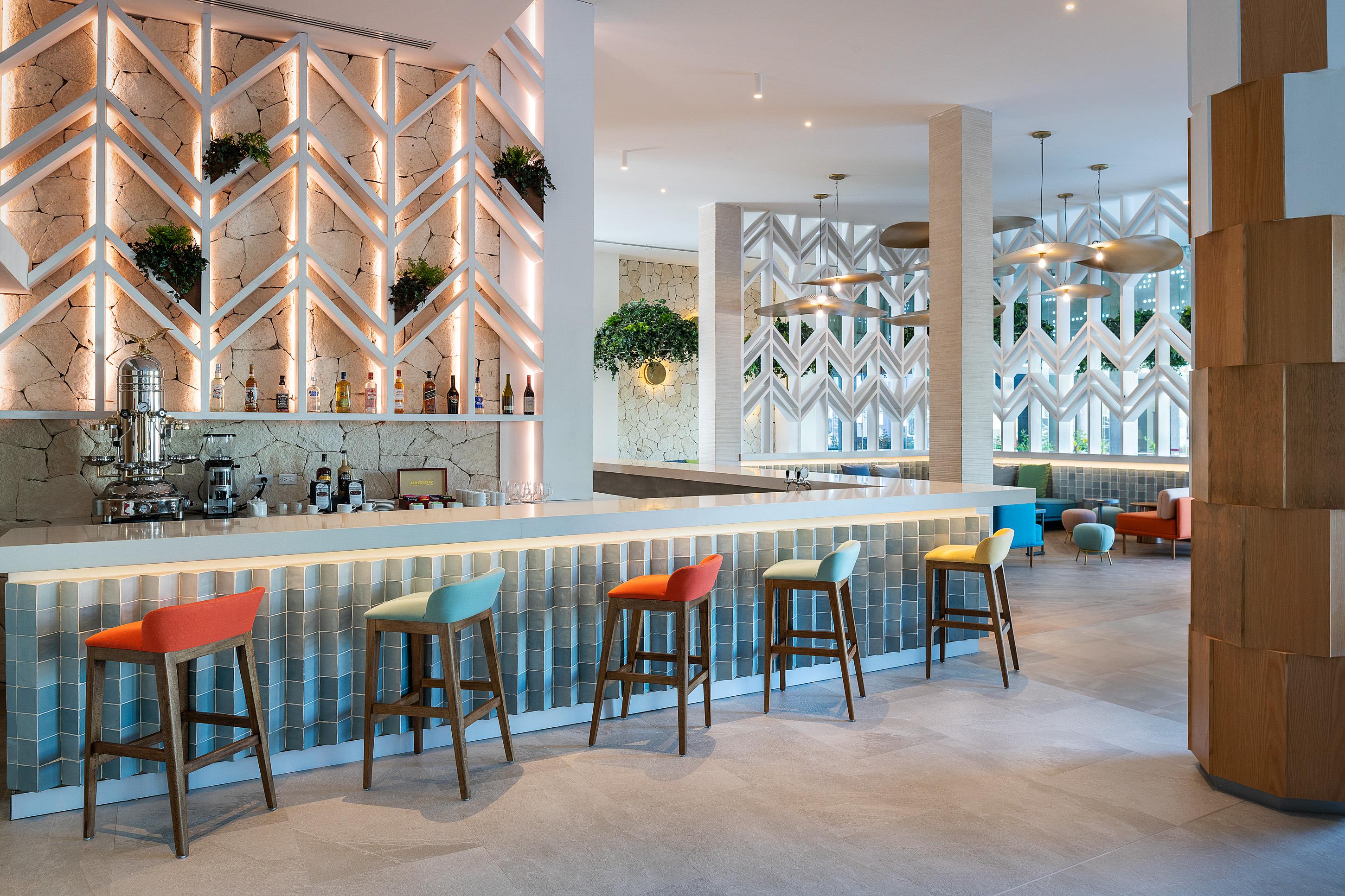 Catalonia Grand Costa Mujeres All Suites & Spa Κανκούν Εξωτερικό φωτογραφία The bar at the hotel